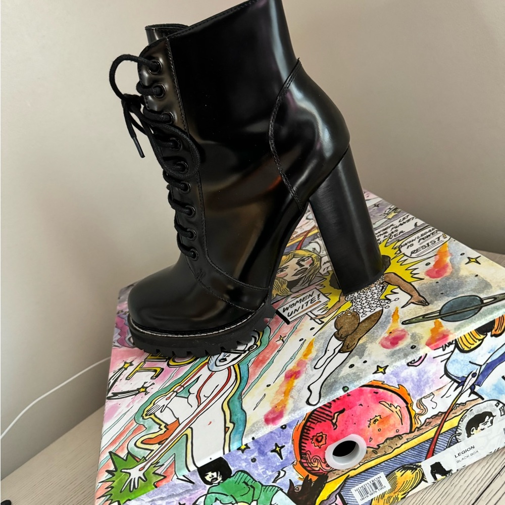 Women’s Jeffery Campbell boots size 8.5